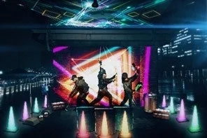 高橋哲人のパフォーマンス