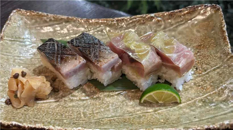 サバすだちの圧鮨