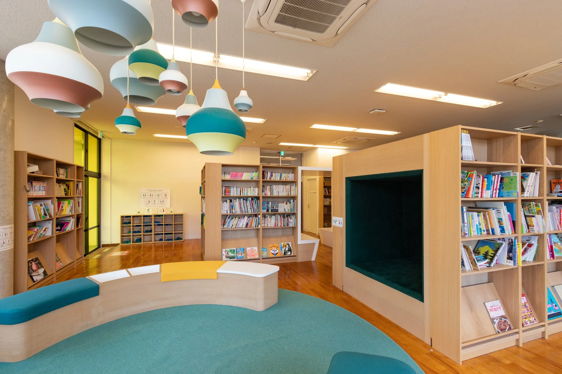 SAKIA 1F こども図書館 KODOMONO