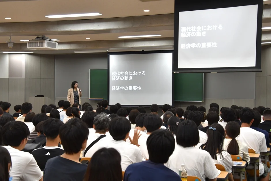大学の講義風景