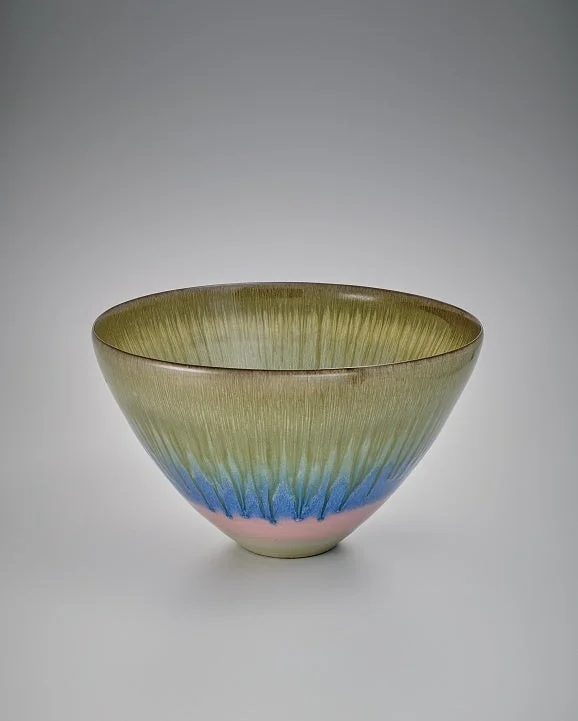 陶器の鉢