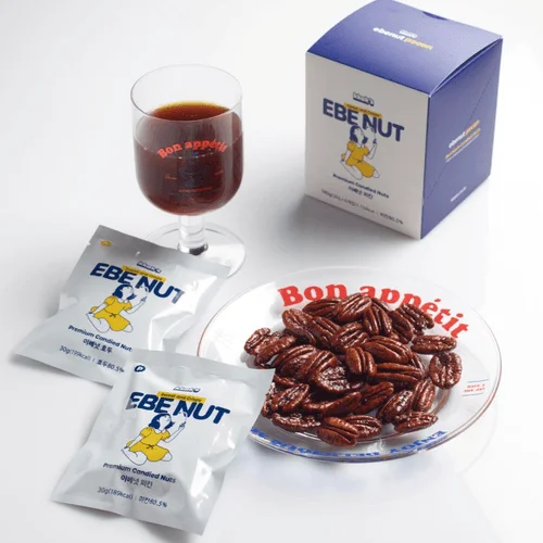 EBE NUTのピーカンナッツのパッケージと商品