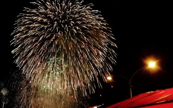 夏の夜空を独り占め！愛知・蒲郡「シーサイドマジック」で花火とBBQを楽しむ特別な夏