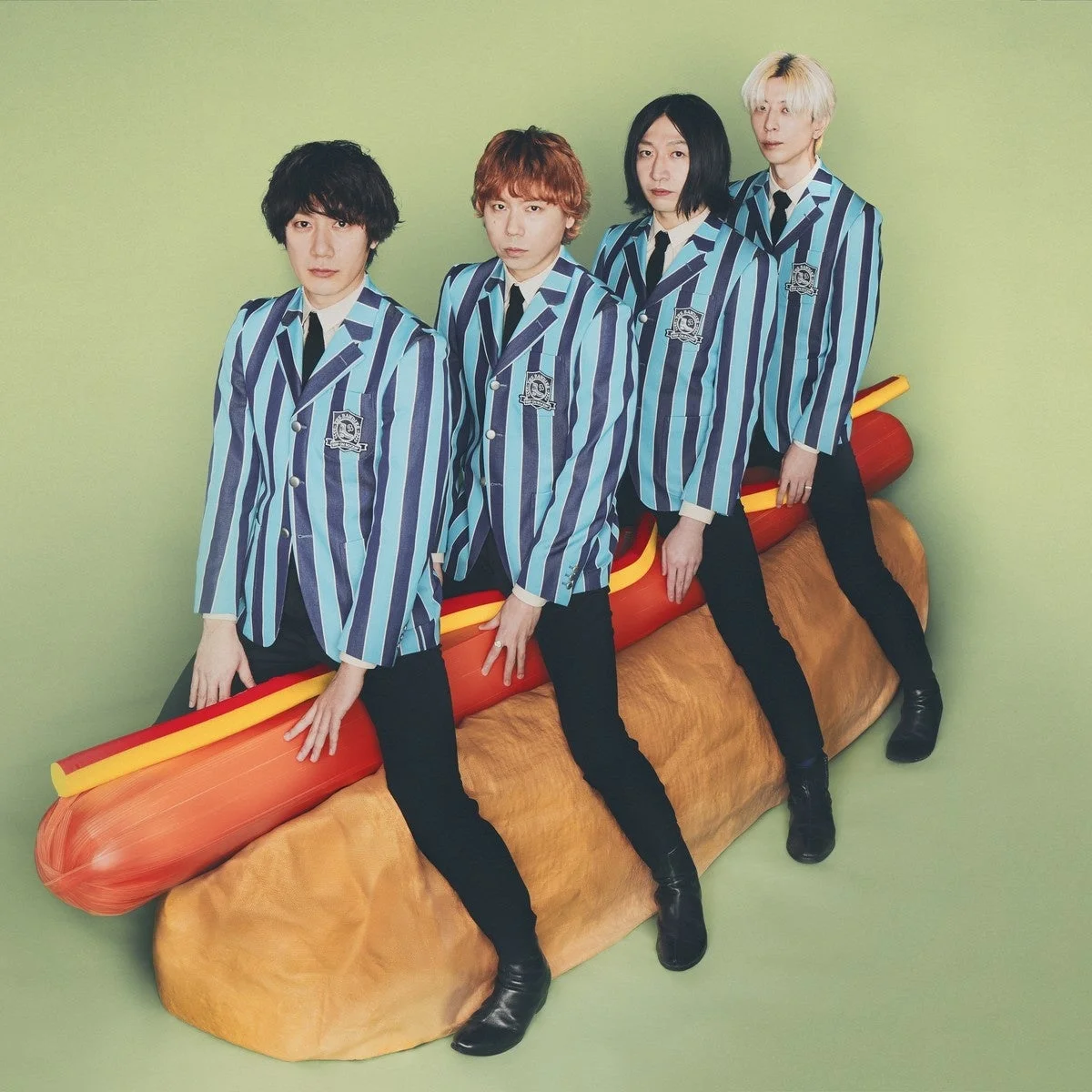 THE BAWDIES