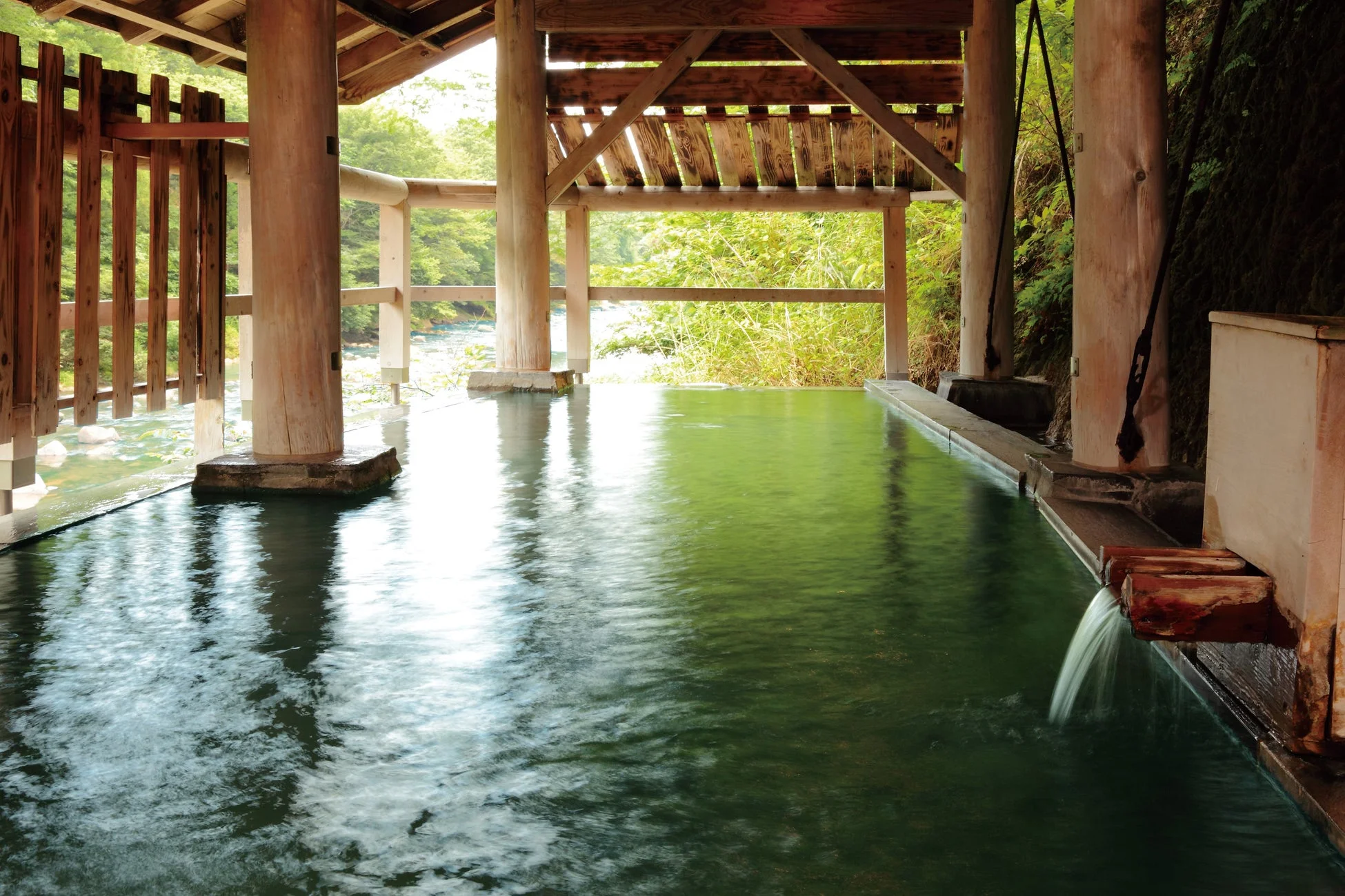 秋保温泉の露天風呂