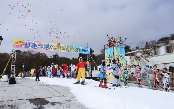 スノーパーク イエティが28年連続で屋外スキー場として日本一早くオープン　初日は約500人が初すべり
