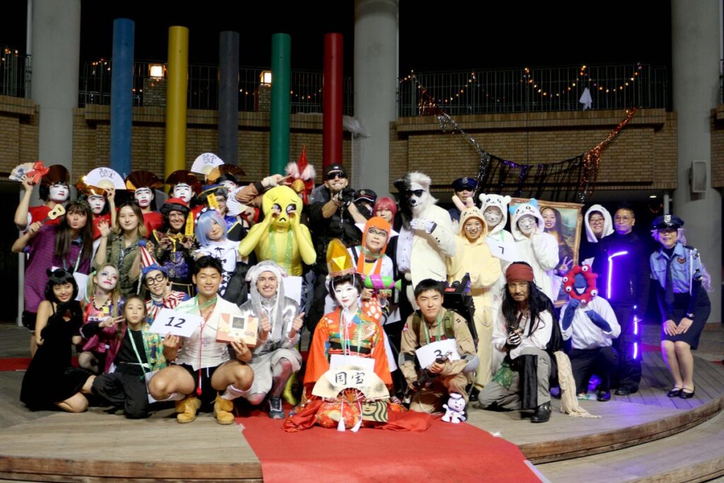 【関西外国語大学】外大生と留学生がさまざまな仮装を楽しむ「ハロウィンナイト」を10月30日(金)に開催します