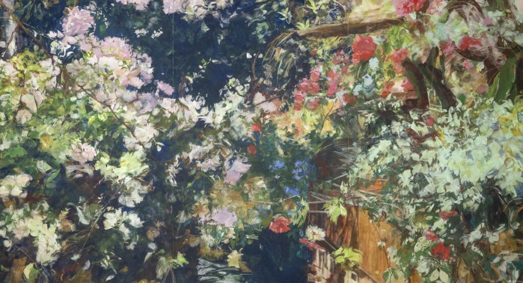 旅先の記憶を花で描く――日本画家・三鑰彩音の個展「Scents Infused」が表参道で11月4日から