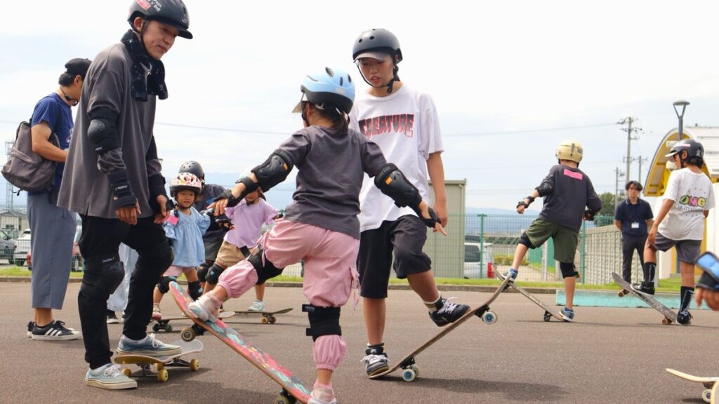 「初めて乗る」から「自分で進む」へ富山市で「スケートボード Challenge」を開催