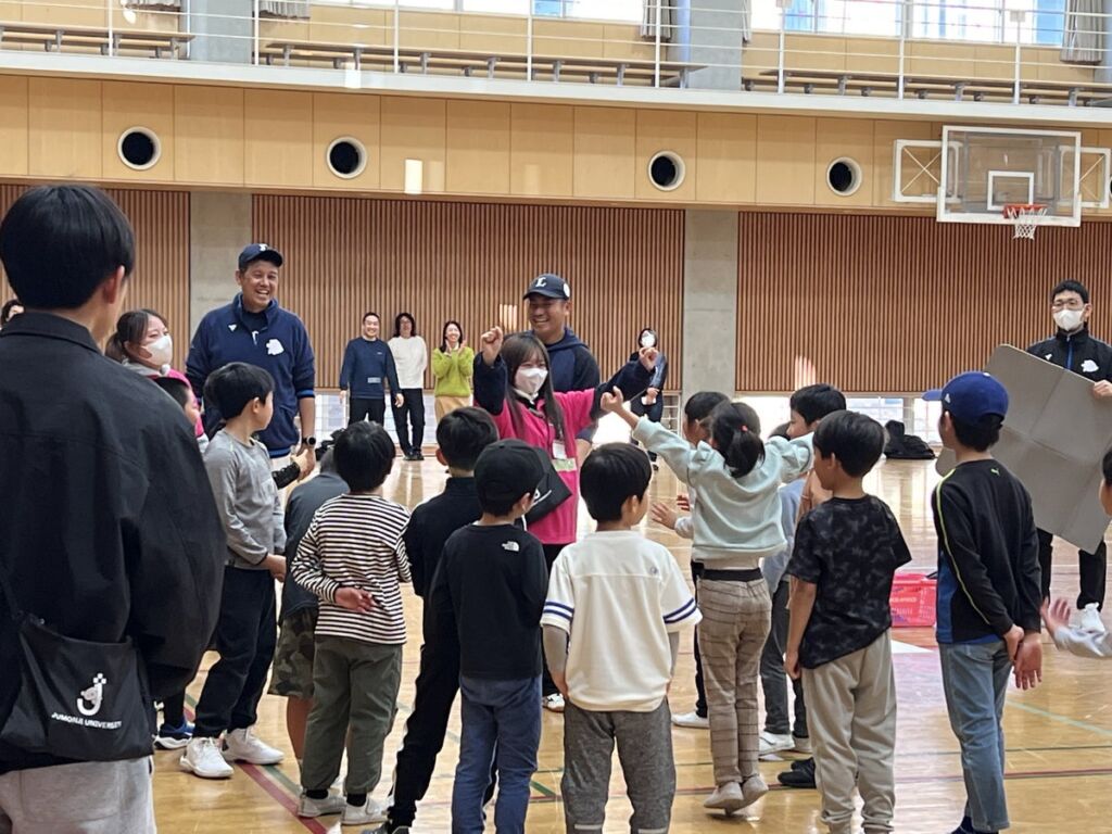 野球未経験の小学1～3年生と保護者が対象　埼玉西武ライオンズ・新座市・十文字学園女子大学が「親子野球体験イベント」を12月12日に開催