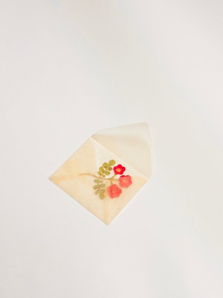 「言葉の代わりに、花を贈る」今村文のプロジェクト「花言葉」がOIL by 美術手帖ギャラリーで10月30日(金)から 自身初の作品集も発表